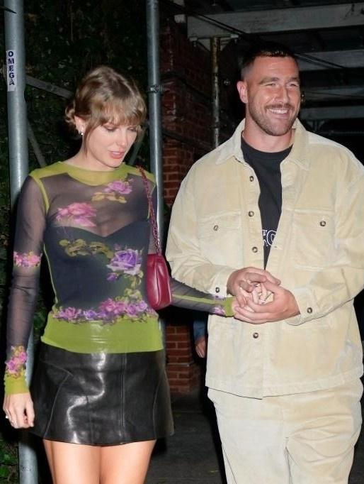 Taylor Swift  dinh hon anh 6