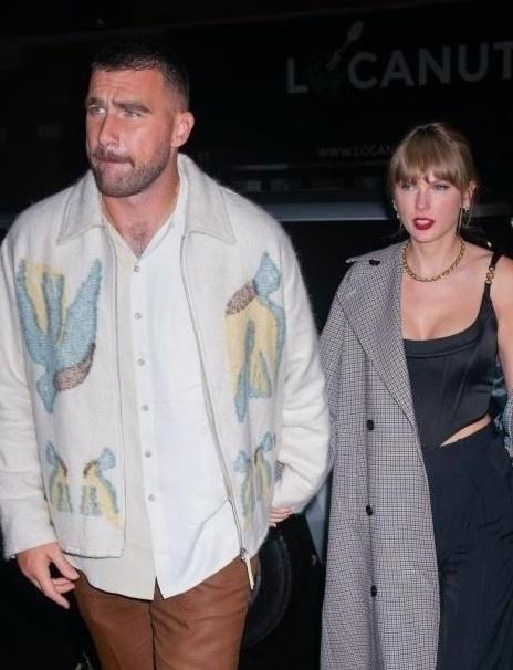 Taylor Swift  dinh hon anh 5