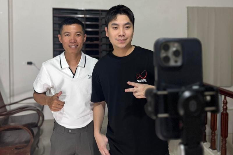 Quang Linh Vlogs anh 2