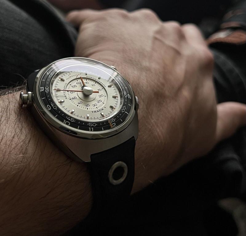 dong ho chronograph,  dong ho dot pha,  dong ho cao cap,  dong ho sang trong,  dong ho co khi,  dong ho hien thi anh 10