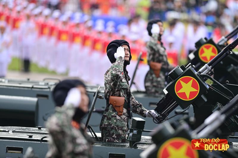 Khi tai cua quan doi anh 5