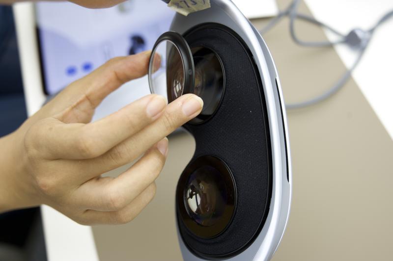 kinh vivo vision anh 6