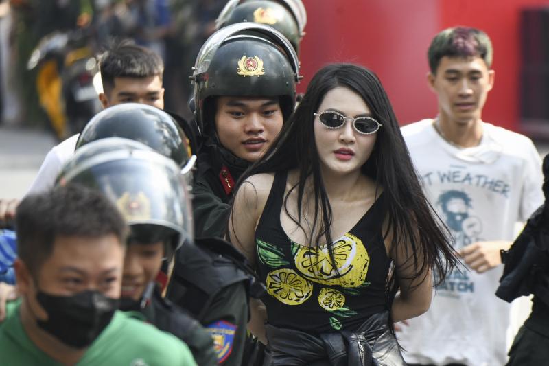 girl pho o bo ho anh 1