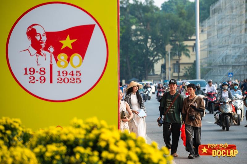 ha noi treo co hoa anh 12