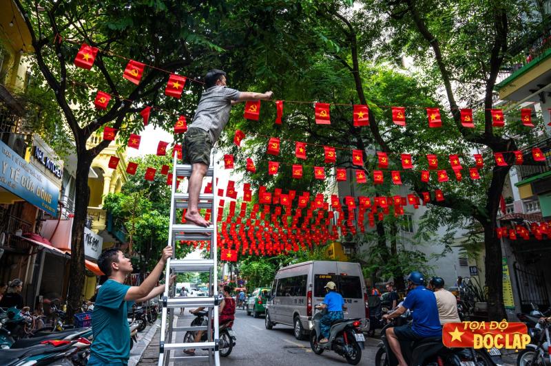 ha noi treo co hoa anh 9