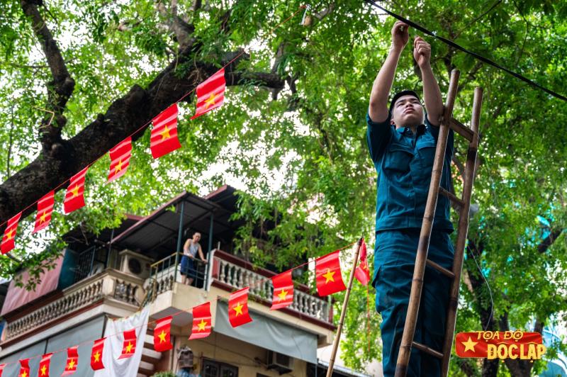 ha noi treo co hoa anh 10