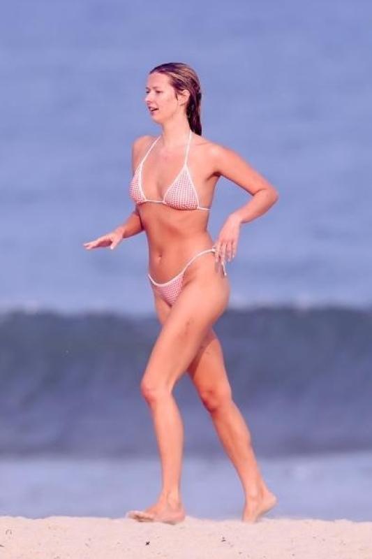 sexy,  bikini,  nong bong,  sao Au My,  giai tri,  showbiz anh 1