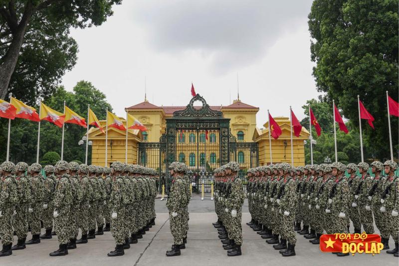 Tong hop luyen A80 anh 4