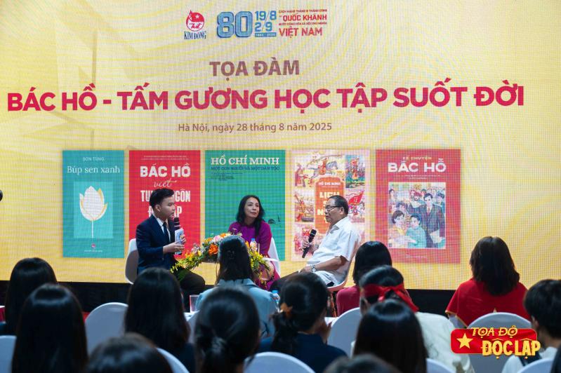 A80,  ky niem Quoc Khanh,  sach ve Bac Ho,  tam guong Bac Ho,  hoc tap suot doi anh 1