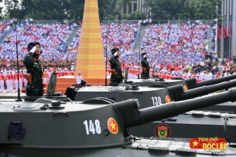 Khi tai cua quan doi anh 16