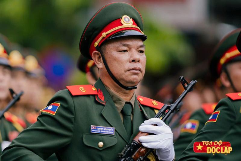 quan doi nuoc ngoai anh 21