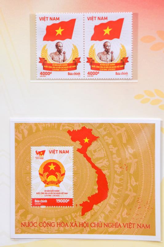 Tem 80 nam Quoc Khanh anh 9