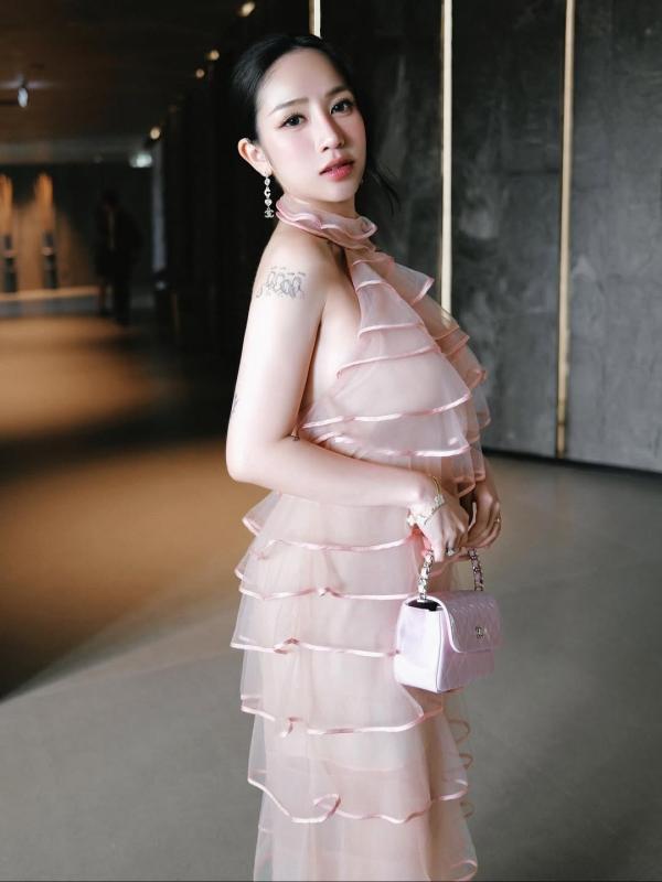 Newsfeed Rate,  Linh Truong,  MLee,  Joyce Pham,  Minh Nhua,  con gai Minh Nhua,  dai gia Minh Nhua,  DJ Mie,  Louis Pham anh 5