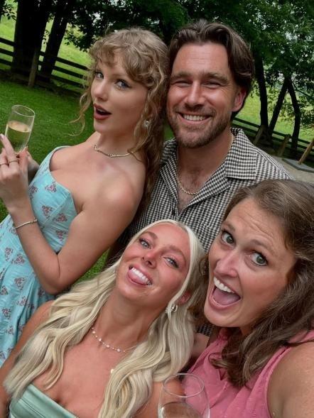 Taylor Swift  dinh hon anh 9