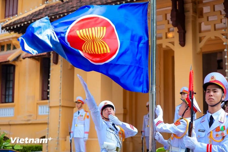 the gioi tuan qua anh 12
