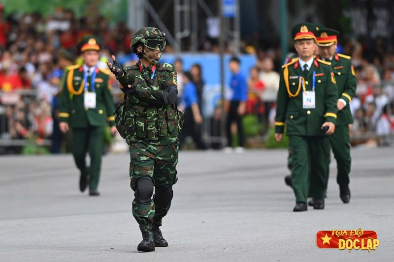 trinh sat dac nhiem A80 anh 5
