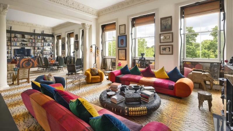 Nu dai gia nghe thuat, can ho 80 trieu USD,  Pauline Karpidas,  suu tap nghe thuat,  dau gia Sotheby’s,  kiet tac nghe thuat,  Can ho London, bo suu tap Pauline Karpidas,  nghe thuat sieu thuc,  Andy Warhol,  Salvador Dali,  Rene Magritte,  Claude Lalanne, nha suu tap tu nhan, ban dau gia nghe thuat, can ho 60 trieu bang,  kiet tac nghe thuat,  dau gia Sotheby’s anh 1