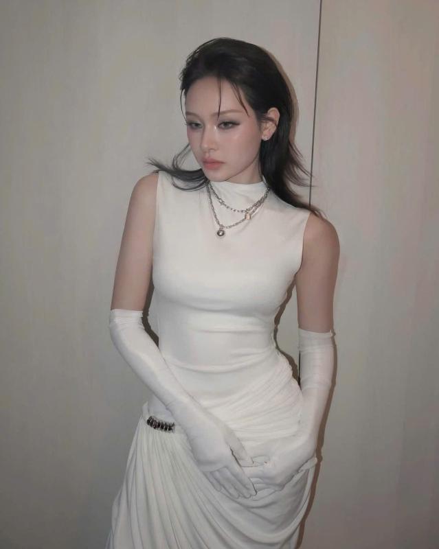 Hien Ho quy goi anh 1