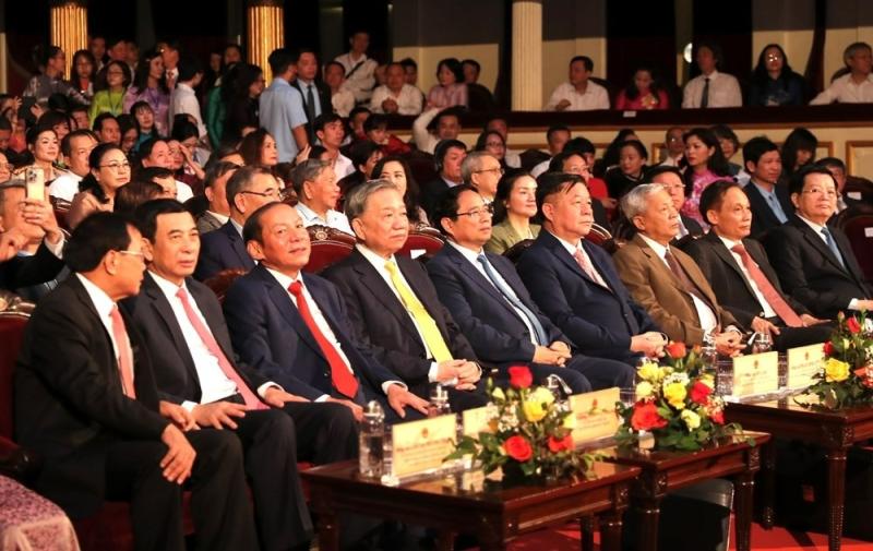 Nganh Van hoa anh 3