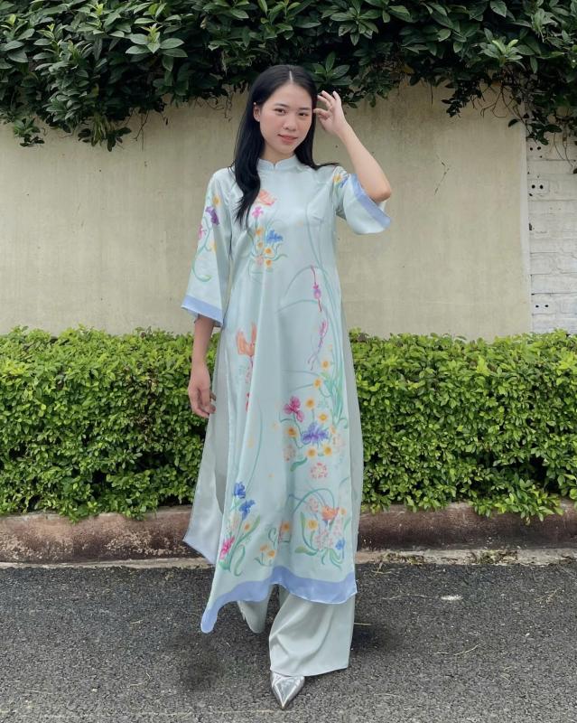 thue ao dai Ha Noi,  ao dai dai le,  ao dai gioi tre,  ao dai Quoc khanh,  kinh doanh ao dai,  xu huong ao dai anh 3
