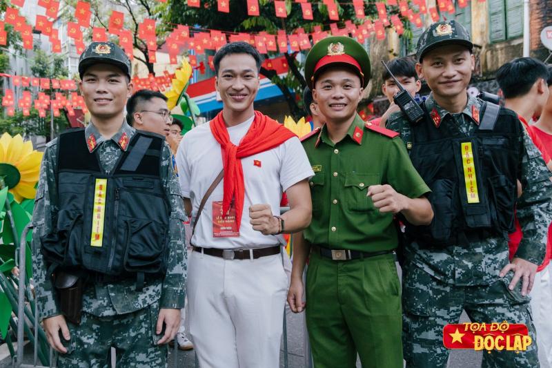 luc luong dac nhiem anh 8