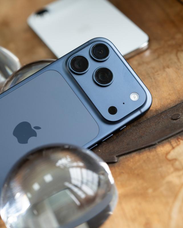 danh gia iPhone 17,  iPhone 17 Pro Max,  iPhone Air la gi,  iPhone 17 Pro anh 3