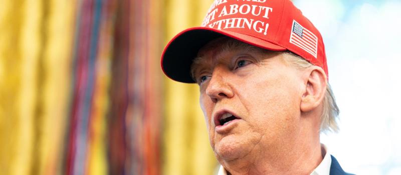 Lip-Bu Tan la ai,  Donald Trump va Intel,  doanh thu Intel,  Intel khung hoang,  chinh phu My anh 1