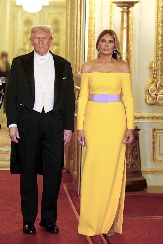 Melania Trump,  vo ong Trump,  De nhat phu nhan,  Dior,  Burberry,  Carolina Herrera anh 2