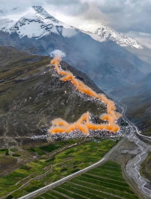 phao hoa Himalaya anh 2