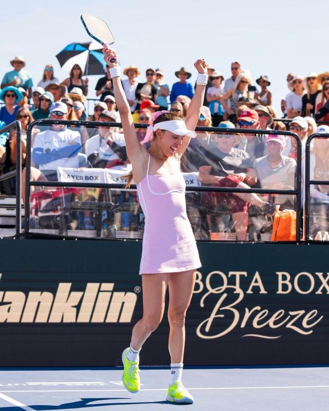 Parris Todd pickleball,  pickleball Ha Noi,  vo dich MLP,  Barbie pickleball,  tay vot Parris Todd,  san pickleball Ha Noi anh 8