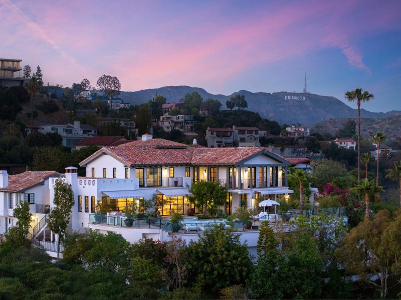 Brad Pitt biet thu,  Hollywood Hills,  nha sao Hollywood,  biet thu 12 trieu,  biet thu sao F1 anh 1