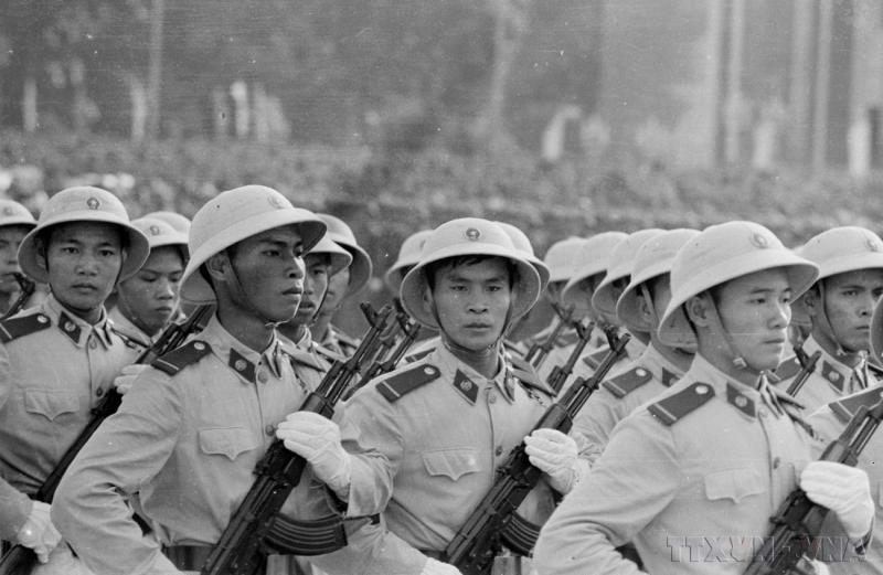 le duyet binh,  ngay quoc khanh,  quang truong ba dinh,  thong nhat dat nuoc,  Tet Doc lap anh 16