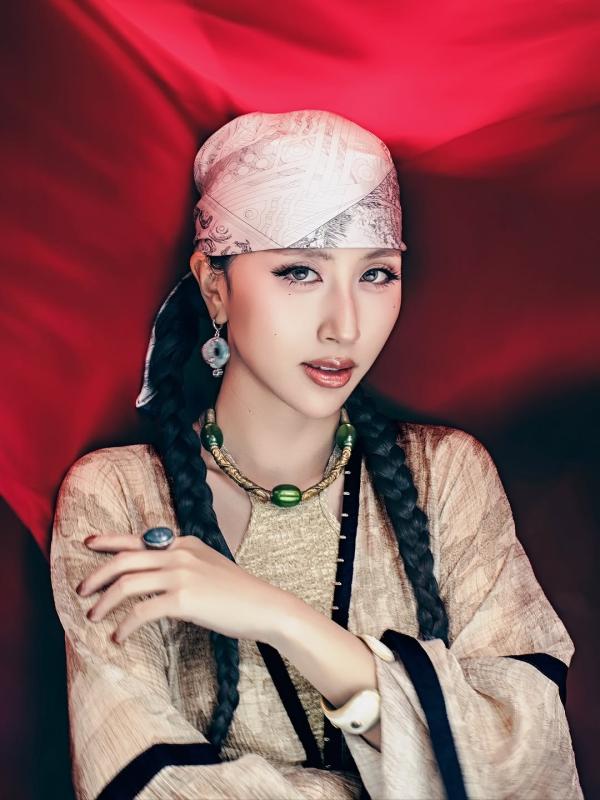 Thanh Nha,  hot girl bong da,  Quynh Anh Shyn,  Truc Anh,  Truc Anh tang can,  Nguyen Lam Thao Tam,  nang tho Mat Biec,  Tang My Han,  ban gai HIEUTHUHAI anh 1