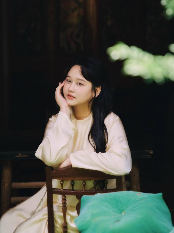 Thanh Nha,  hot girl bong da,  Quynh Anh Shyn,  Truc Anh,  Truc Anh tang can,  Nguyen Lam Thao Tam,  nang tho Mat Biec,  Tang My Han,  ban gai HIEUTHUHAI anh 5