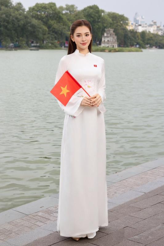 Quyen Linh anh 5