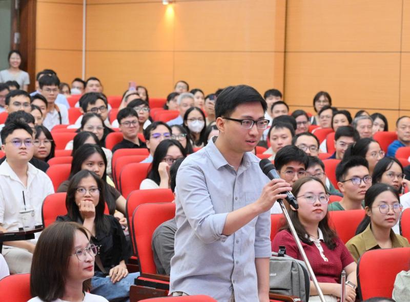 thi bac si noi tru anh 1