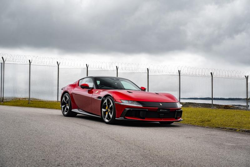 sieu xe,  singapore,  ferrari,  812,  812 superfast,  12cilindri,  ferrari 12cilindri,  v12,  hut khi tu nhien,  849 testarossa,  testarossa,  hybrid,  v8 anh 12