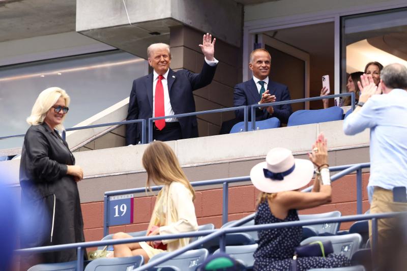 Rolex,  Donald Trump,  US Open,  thue quan,  dong ho Thuy Si,  cang thang thuong mai anh 2