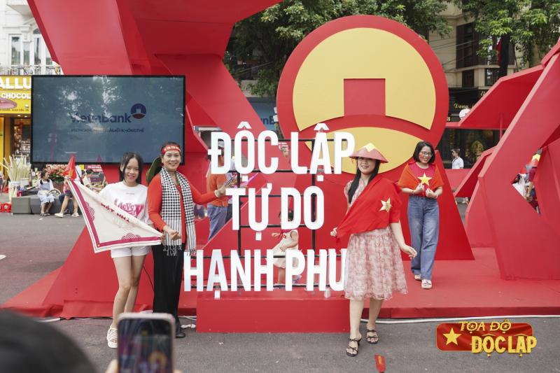 Quoc Khanh,  2-9,  ho Guom,  Vietinbank,  ngan hang so,  ngan hang Vietinbank anh 20
