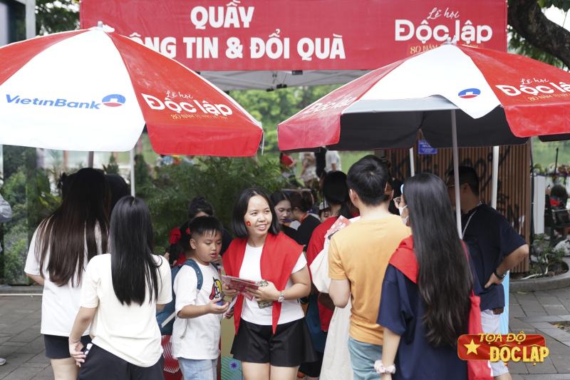 Quoc Khanh,  2-9,  ho Guom,  Vietinbank,  ngan hang so,  ngan hang Vietinbank anh 17