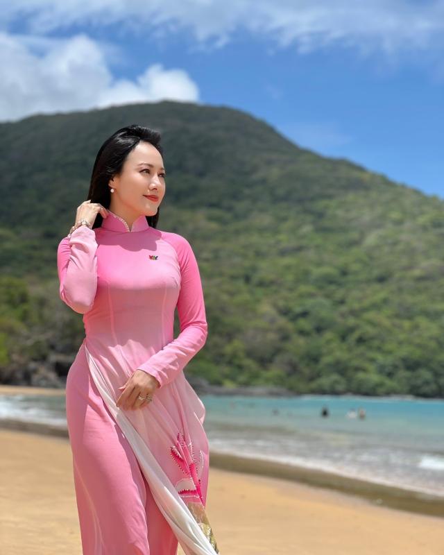 nguoi doc thuyet minh A80 anh 2