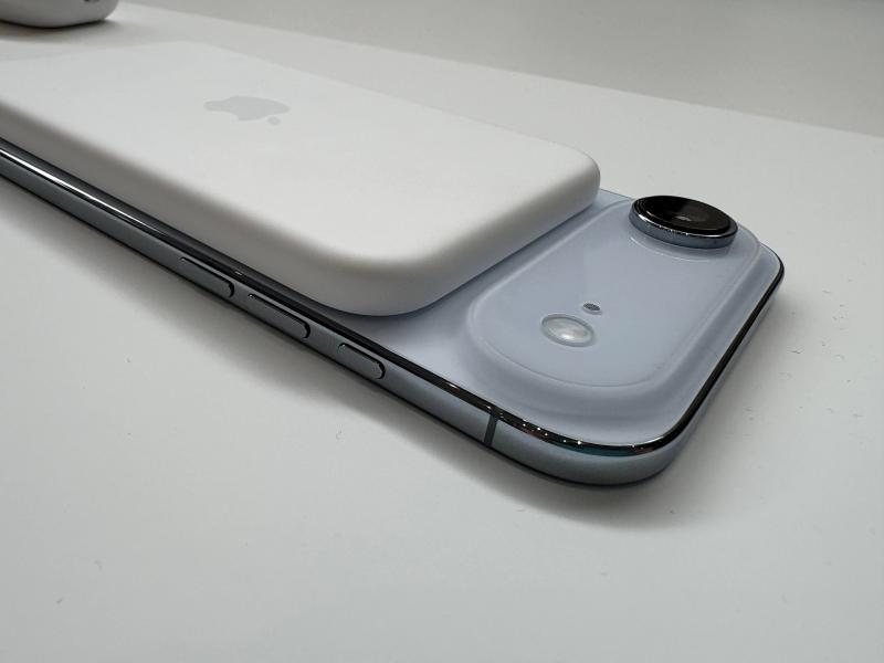 Pin iPhone Air anh 2