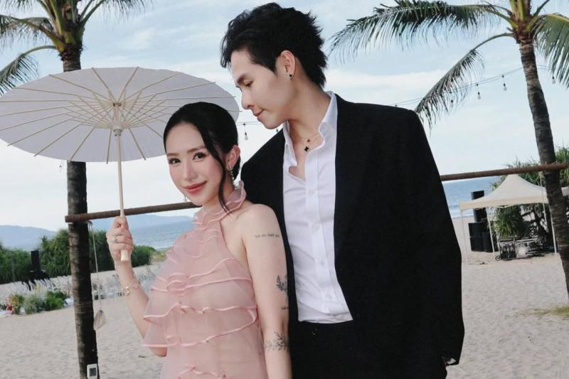Joyce Pham 6 nam cuoi anh 4