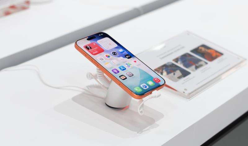 mo ban iPhone 17 anh 19
