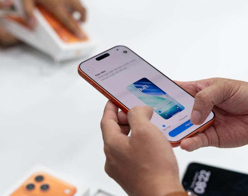 mo ban iPhone 17 anh 22