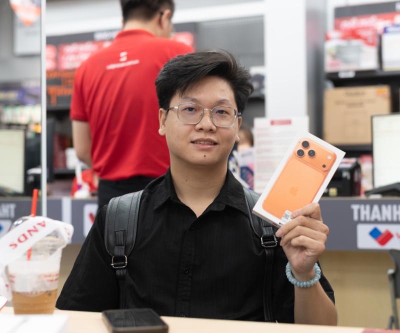 mo ban iPhone 17 anh 10