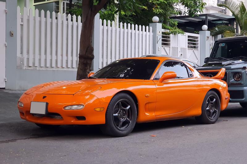 mazda,  mazda miata,  mx-5,  mazda mx-5,  mazda mx-5 miata,  rx-7,  rx-7 fd,  nha thiet ke,  cha de,  Sutomu "Tom" Matano,  Sutomu Matano anh 3