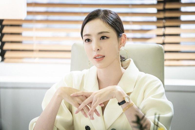 Nhan su cap cao anh 1