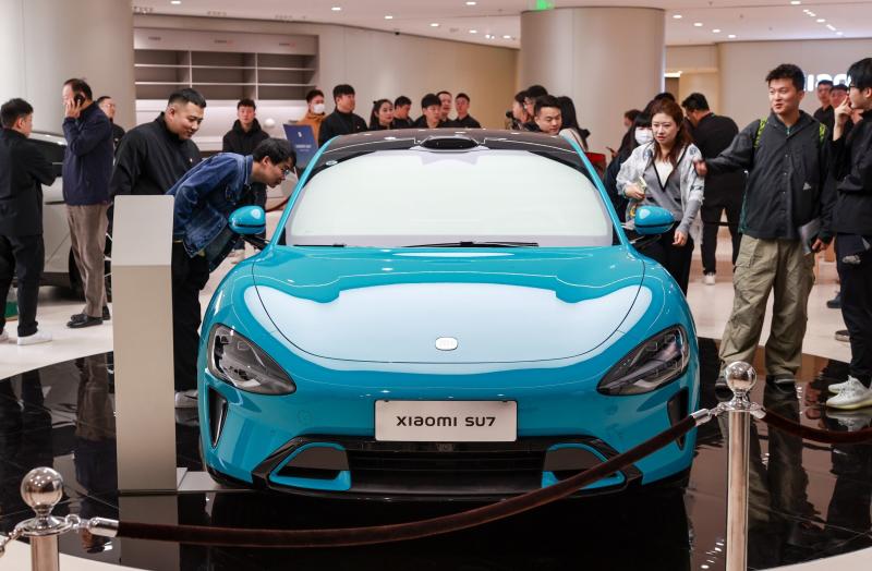 xe dien,  ev,  porsche,  chau au,  my,  trung quoc,  cam xe xang,  hybrid,  xe xang,  co phieu,  rot gia anh 3