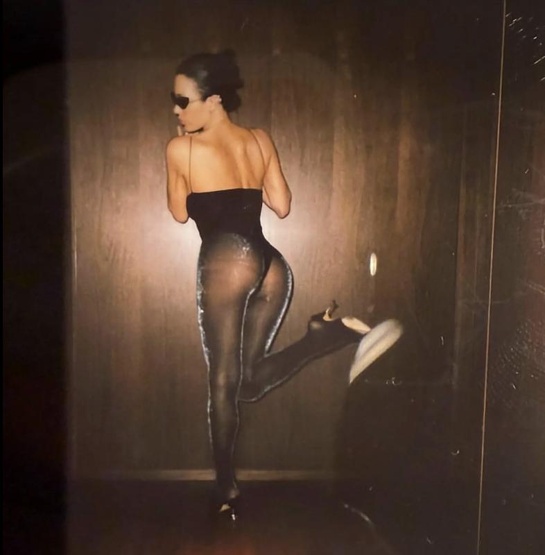 Demi Lovato,  Kim Kardashian,  Bianca Censori,  Dua Lipa anh 3